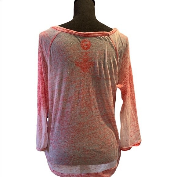 5/$15 DC Comic T Shirt - Picture 2 of 6